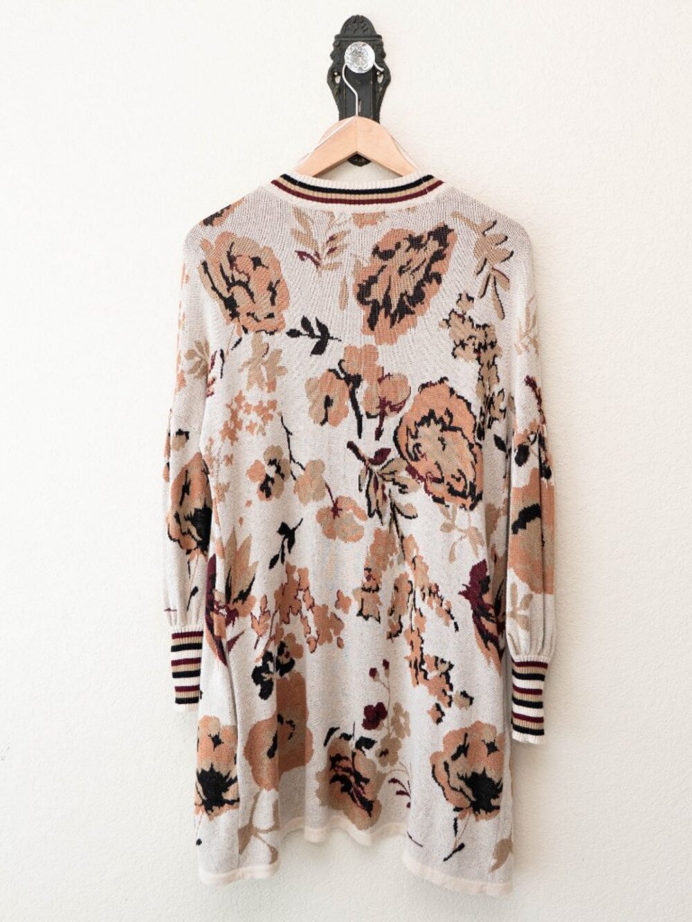 A Love Story Cardigan Medium Floral Duster Boho Cottagecore Pockets Long Cozy - Picture 9 of 13